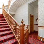 Gifford House