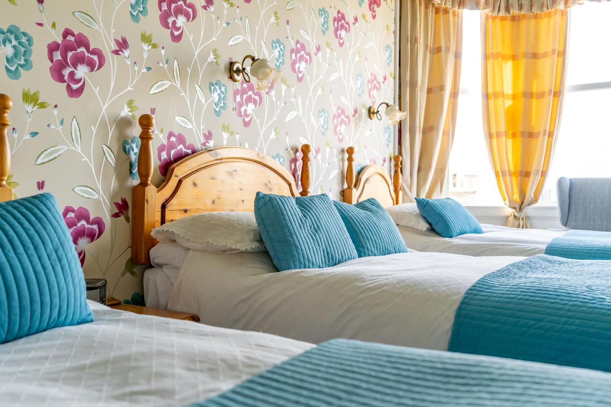 Gifford House 4*