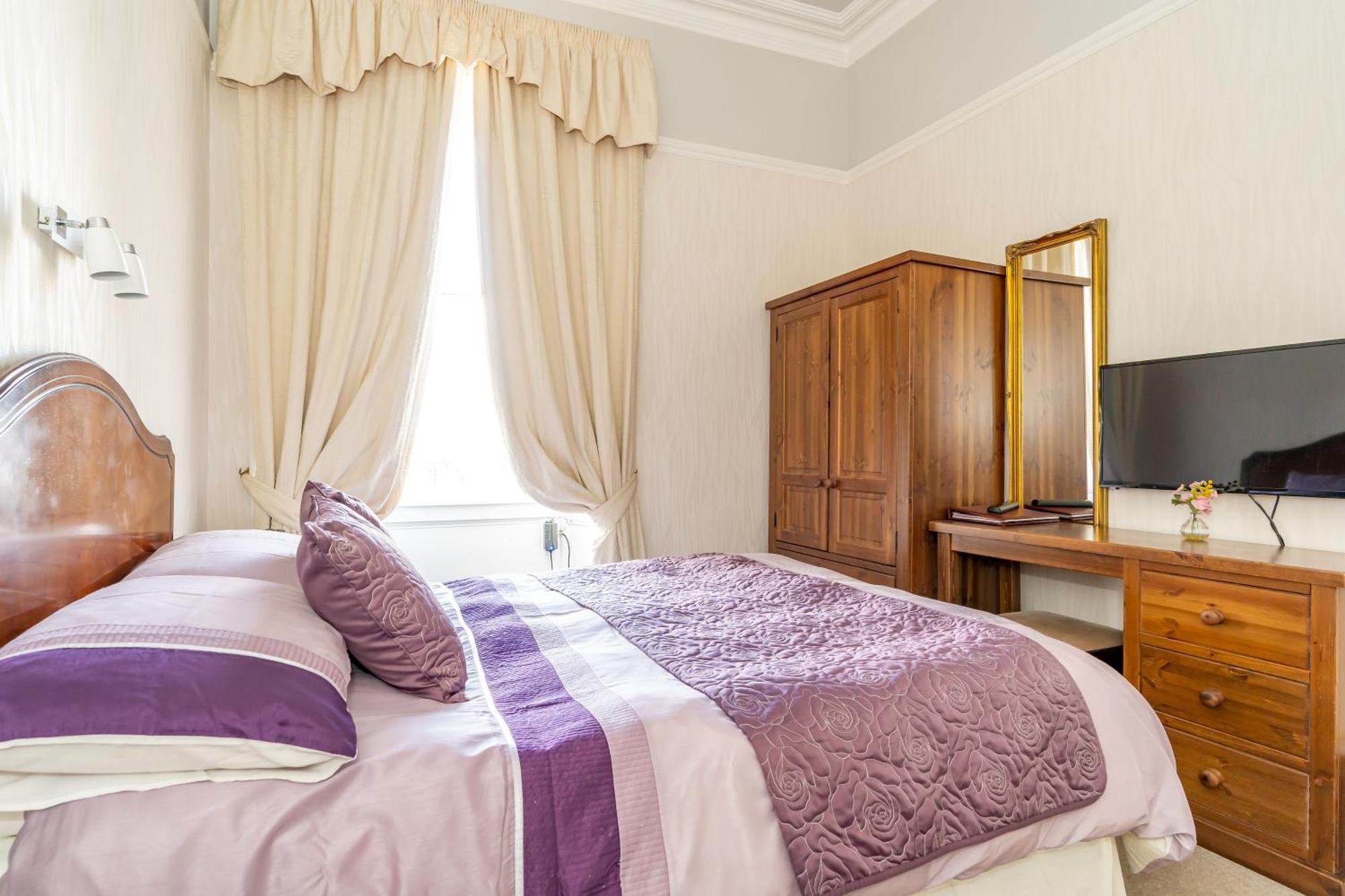 Guest house Gifford House 4*